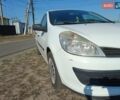 Білий Рено Кліо, об'ємом двигуна 1.5 л та пробігом 270 тис. км за 3950 $, фото 3 на Automoto.ua