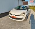 Белый Рено Клио, объемом двигателя 1.6 л и пробегом 171 тыс. км за 4400 $, фото 1 на Automoto.ua