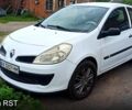 Білий Рено Кліо, об'ємом двигуна 1.5 л та пробігом 260 тис. км за 4200 $, фото 1 на Automoto.ua