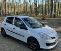 Белый Рено Клио, объемом двигателя 1.46 л и пробегом 275 тыс. км за 4200 $, фото 4 на Automoto.ua