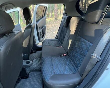 Білий Рено Кліо, об'ємом двигуна 1.46 л та пробігом 272 тис. км за 3700 $, фото 6 на Automoto.ua