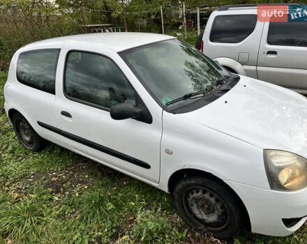 Рено Клио 2007 в Тернополе на Automoto.ua Белый Рено Клио, объемом двигателя 1.15 л и пробегом 213 тыс. км за 2600 $, фото 1 на Automoto.ua