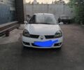 Білий Рено Кліо, об'ємом двигуна 1.6 л та пробігом 280 тис. км за 3200 $, фото 1 на Automoto.ua