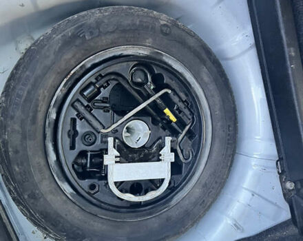 Белый Рено Клио, объемом двигателя 1.2 л и пробегом 210 тыс. км за 2900 $, фото 8 на Automoto.ua