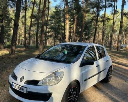 Білий Рено Кліо, об'ємом двигуна 1.46 л та пробігом 272 тис. км за 3700 $, фото 4 на Automoto.ua
