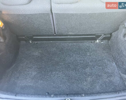 Белый Рено Клио, объемом двигателя 1.2 л и пробегом 210 тыс. км за 2900 $, фото 7 на Automoto.ua