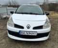 Белый Рено Клио, объемом двигателя 1.46 л и пробегом 284 тыс. км за 4300 $, фото 1 на Automoto.ua