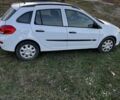 Белый Рено Клио, объемом двигателя 1.5 л и пробегом 145 тыс. км за 2605 $, фото 6 на Automoto.ua