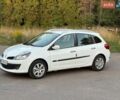 Белый Рено Клио, объемом двигателя 1.15 л и пробегом 185 тыс. км за 4250 $, фото 2 на Automoto.ua