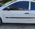 Белый Рено Клио, объемом двигателя 1.5 л и пробегом 170 тыс. км за 4500 $, фото 1 на Automoto.ua