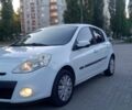 Белый Рено Клио, объемом двигателя 0 л и пробегом 310 тыс. км за 5350 $, фото 2 на Automoto.ua