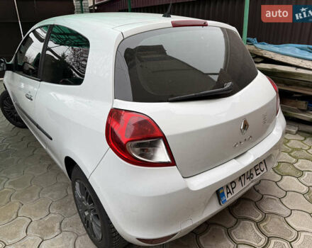 Білий Рено Кліо, об'ємом двигуна 1.46 л та пробігом 260 тис. км за 5500 $, фото 13 на Automoto.ua