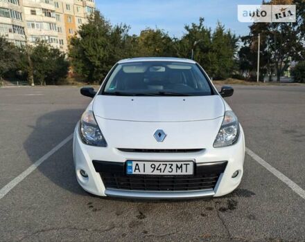Белый Рено Клио, объемом двигателя 1.15 л и пробегом 171 тыс. км за 5000 $, фото 6 на Automoto.ua