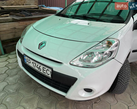 Білий Рено Кліо, об'ємом двигуна 1.46 л та пробігом 260 тис. км за 5500 $, фото 3 на Automoto.ua