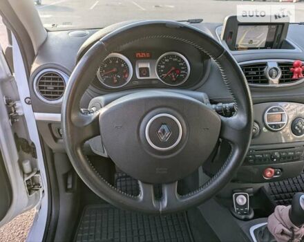 Белый Рено Клио, объемом двигателя 1.15 л и пробегом 171 тыс. км за 5000 $, фото 14 на Automoto.ua
