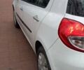 Белый Рено Клио, объемом двигателя 1.5 л и пробегом 290 тыс. км за 5600 $, фото 2 на Automoto.ua