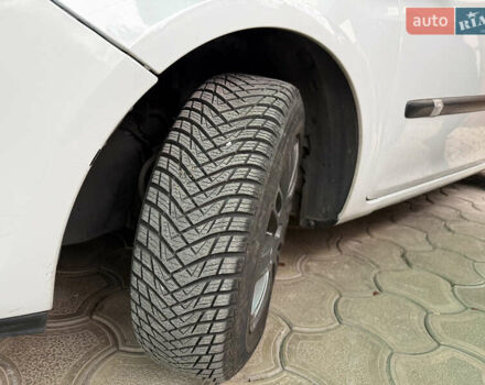 Білий Рено Кліо, об'ємом двигуна 1.46 л та пробігом 260 тис. км за 5500 $, фото 5 на Automoto.ua