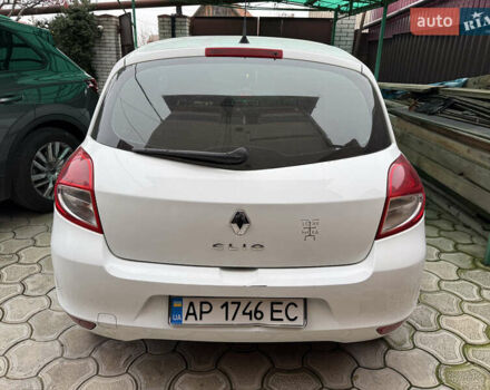 Білий Рено Кліо, об'ємом двигуна 1.46 л та пробігом 260 тис. км за 5500 $, фото 10 на Automoto.ua
