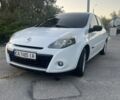 Белый Рено Клио, объемом двигателя 1.1 л и пробегом 3 тыс. км за 6400 $, фото 1 на Automoto.ua
