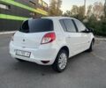 Белый Рено Клио, объемом двигателя 1.1 л и пробегом 3 тыс. км за 6400 $, фото 2 на Automoto.ua