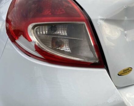 Белый Рено Клио, объемом двигателя 1.46 л и пробегом 249 тыс. км за 5200 $, фото 1 на Automoto.ua