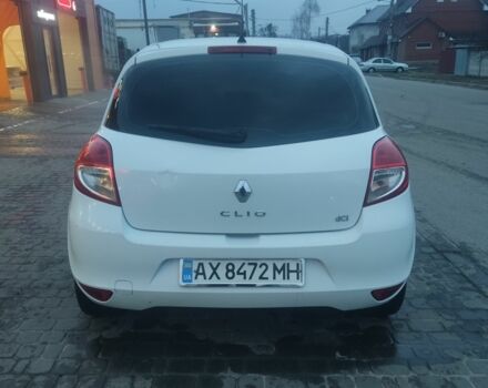 Білий Рено Кліо, об'ємом двигуна 1.5 л та пробігом 315 тис. км за 4500 $, фото 2 на Automoto.ua