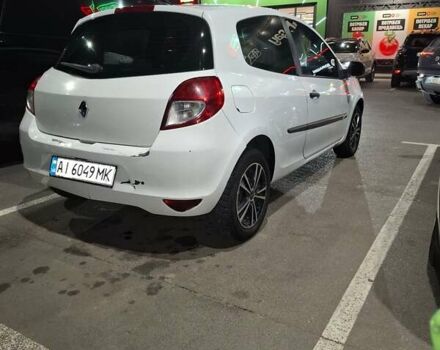 Білий Рено Кліо, об'ємом двигуна 1.46 л та пробігом 273 тис. км за 4500 $, фото 7 на Automoto.ua