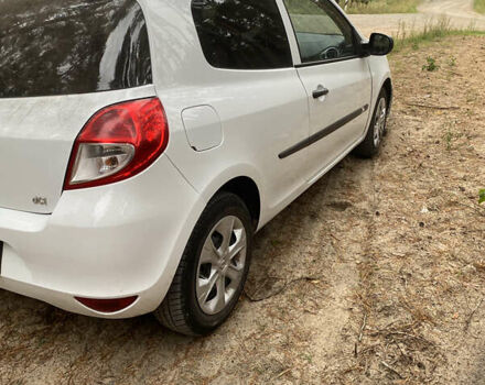 Білий Рено Кліо, об'ємом двигуна 1.46 л та пробігом 310 тис. км за 4700 $, фото 5 на Automoto.ua