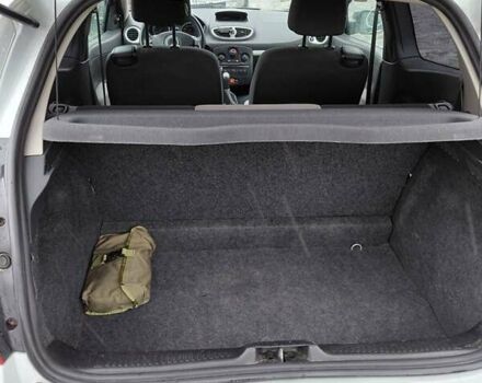 Білий Рено Кліо, об'ємом двигуна 1.46 л та пробігом 225 тис. км за 4600 $, фото 7 на Automoto.ua