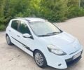 Белый Рено Клио, объемом двигателя 1.46 л и пробегом 235 тыс. км за 5000 $, фото 5 на Automoto.ua
