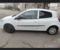 Белый Рено Клио, объемом двигателя 1.5 л и пробегом 250 тыс. км за 2200 $, фото 16 на Automoto.ua