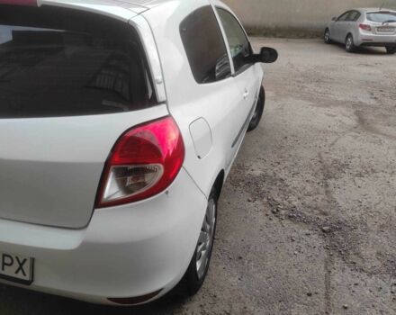 Білий Рено Кліо, об'ємом двигуна 1.5 л та пробігом 240 тис. км за 3500 $, фото 3 на Automoto.ua