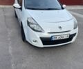 Белый Рено Клио, объемом двигателя 1.5 л и пробегом 232 тыс. км за 5000 $, фото 1 на Automoto.ua