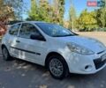 Білий Рено Кліо, об'ємом двигуна 1.5 л та пробігом 295 тис. км за 5100 $, фото 4 на Automoto.ua