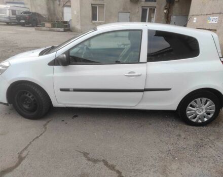 Білий Рено Кліо, об'ємом двигуна 1.5 л та пробігом 240 тис. км за 3500 $, фото 6 на Automoto.ua