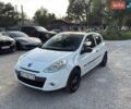 Белый Рено Клио, объемом двигателя 1.46 л и пробегом 298 тыс. км за 5500 $, фото 1 на Automoto.ua