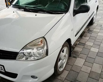 Білий Рено Кліо, об'ємом двигуна 1.2 л та пробігом 176 тис. км за 4300 $, фото 8 на Automoto.ua
