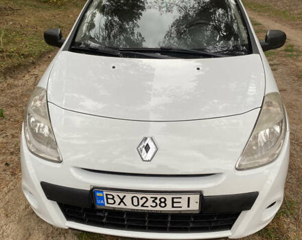 Білий Рено Кліо, об'ємом двигуна 1.46 л та пробігом 310 тис. км за 4700 $, фото 1 на Automoto.ua