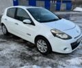 Білий Рено Кліо, об'ємом двигуна 1.5 л та пробігом 243 тис. км за 5000 $, фото 9 на Automoto.ua