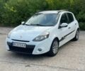 Белый Рено Клио, объемом двигателя 1.46 л и пробегом 235 тыс. км за 5000 $, фото 3 на Automoto.ua