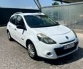 Белый Рено Клио, объемом двигателя 1.5 л и пробегом 297 тыс. км за 4200 $, фото 3 на Automoto.ua