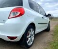 Белый Рено Клио, объемом двигателя 1.5 л и пробегом 180 тыс. км за 5700 $, фото 1 на Automoto.ua