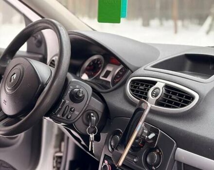 Білий Рено Кліо, об'ємом двигуна 1.15 л та пробігом 250 тис. км за 3650 $, фото 10 на Automoto.ua