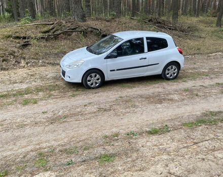 Білий Рено Кліо, об'ємом двигуна 1.46 л та пробігом 310 тис. км за 4700 $, фото 8 на Automoto.ua