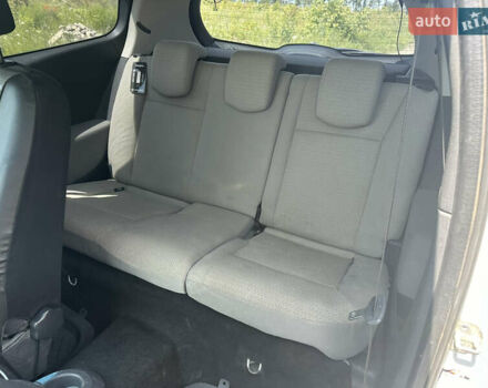 Білий Рено Кліо, об'ємом двигуна 1.46 л та пробігом 135 тис. км за 5000 $, фото 1 на Automoto.ua