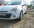 Белый Рено Клио, объемом двигателя 1.5 л и пробегом 240 тыс. км за 4000 $, фото 1 на Automoto.ua