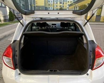 Білий Рено Кліо, об'ємом двигуна 1.5 л та пробігом 212 тис. км за 4999 $, фото 14 на Automoto.ua