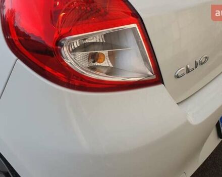 Білий Рено Кліо, об'ємом двигуна 1.5 л та пробігом 200 тис. км за 4800 $, фото 5 на Automoto.ua