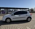 Белый Рено Клио, объемом двигателя 1.1 л и пробегом 244 тыс. км за 6100 $, фото 2 на Automoto.ua
