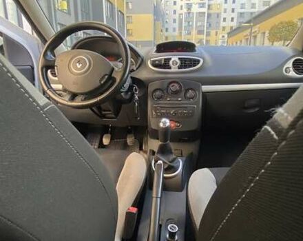 Білий Рено Кліо, об'ємом двигуна 1.5 л та пробігом 212 тис. км за 4999 $, фото 21 на Automoto.ua